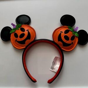 Vguc Disney pumpkin ears.